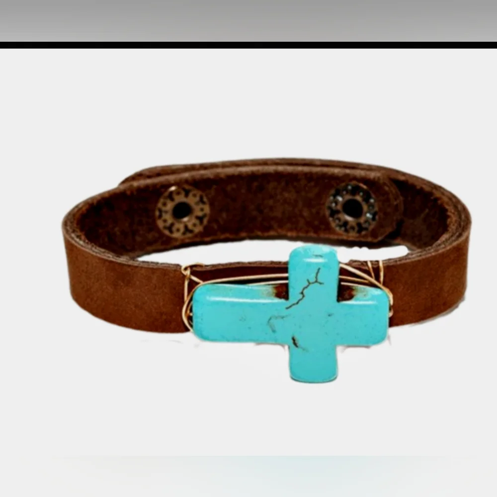 UNISEX Leather Bracelet w/ Distressed Turquoise Cross